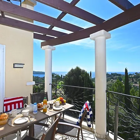 Apartment Village Cap Esterel - L'esquinade-1 By Interhome Saint-Raphael (Var)