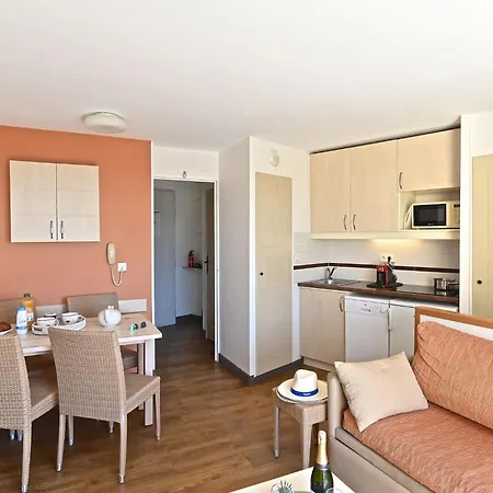 Apartment Village Cap Esterel - L'esquinade-1 By Interhome